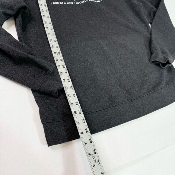 Schitts Creek Sweater Sweatshirt Womens Large Rose Apocethary Crewneck Pullover - Picture 4 of 7